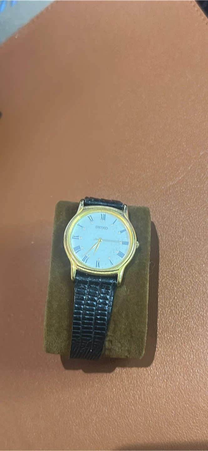 Seiko V701-A100 Gold-Tone Wristwatch