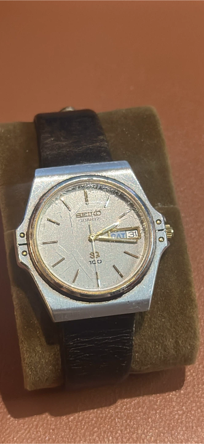 Seiko Quartz SQ 100 Watch