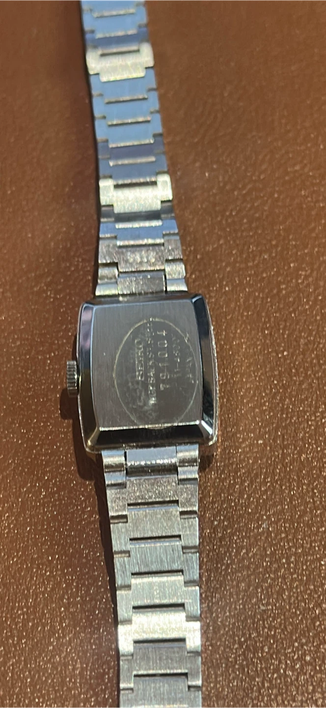Vintage Seiko Women's Watch - photo 2