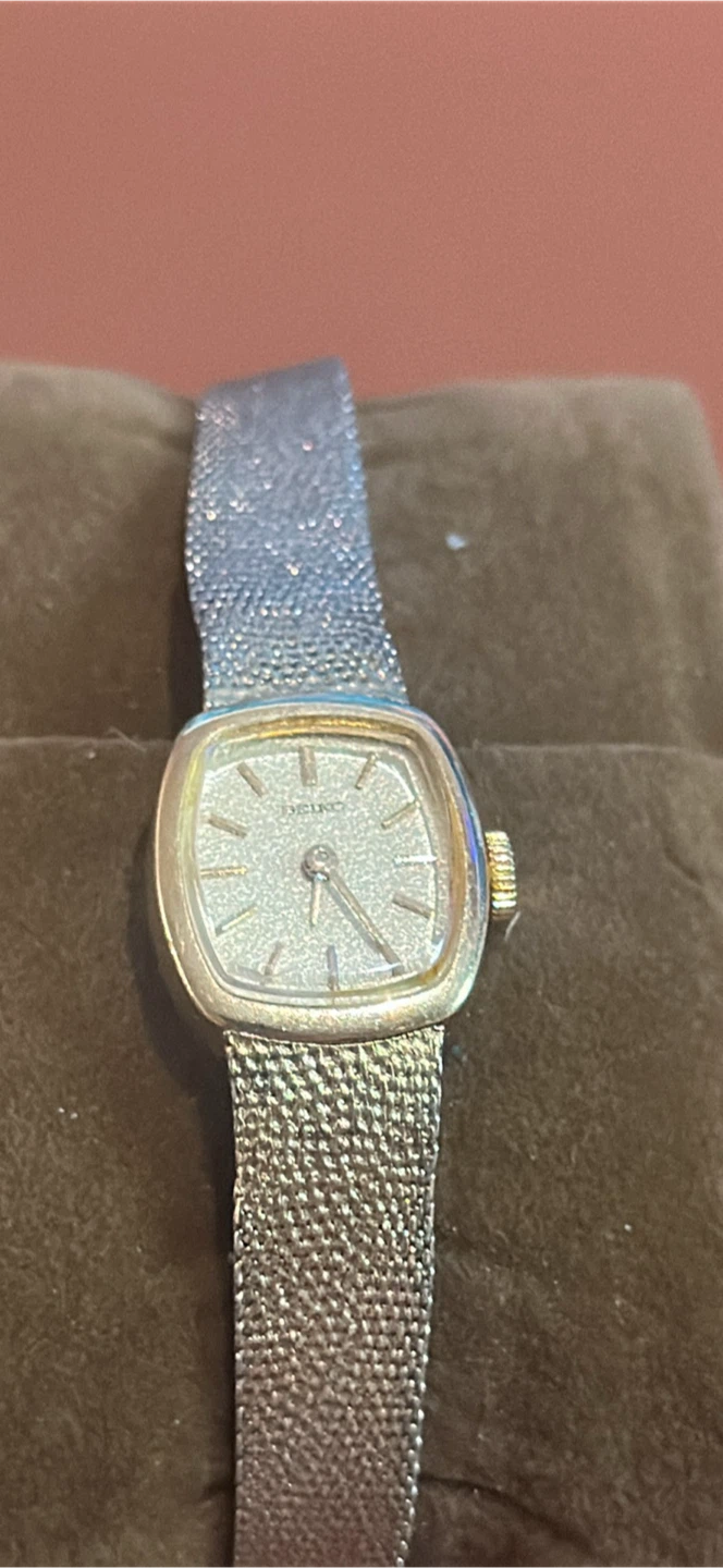 Vintage Seiko Women's Gold-Tone Watch