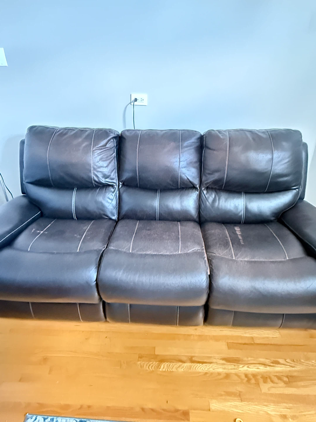 Recliner sofa and 1 chair - photo 3