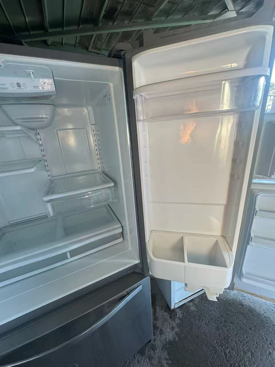Good condition whirlpool French door fridge $350 - photo 3
