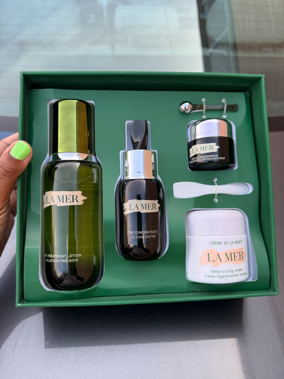 La Mer Hydrating skin care set( Oakville)