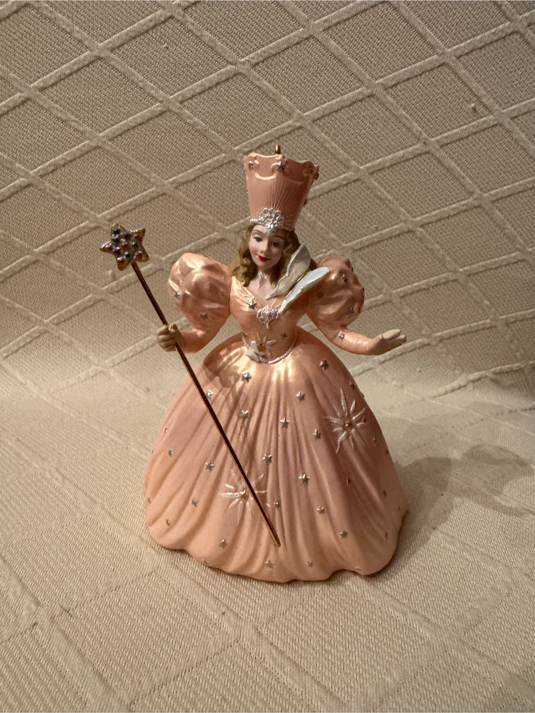 1995 Hallmark Keepsake Ornament The Glinda, Witch of the North - photo 2