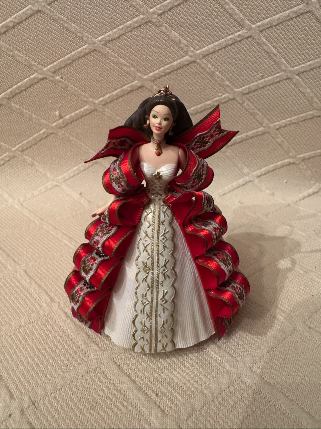 Holiday Barbie Collector's Series Keepsake Ornament - photo 2