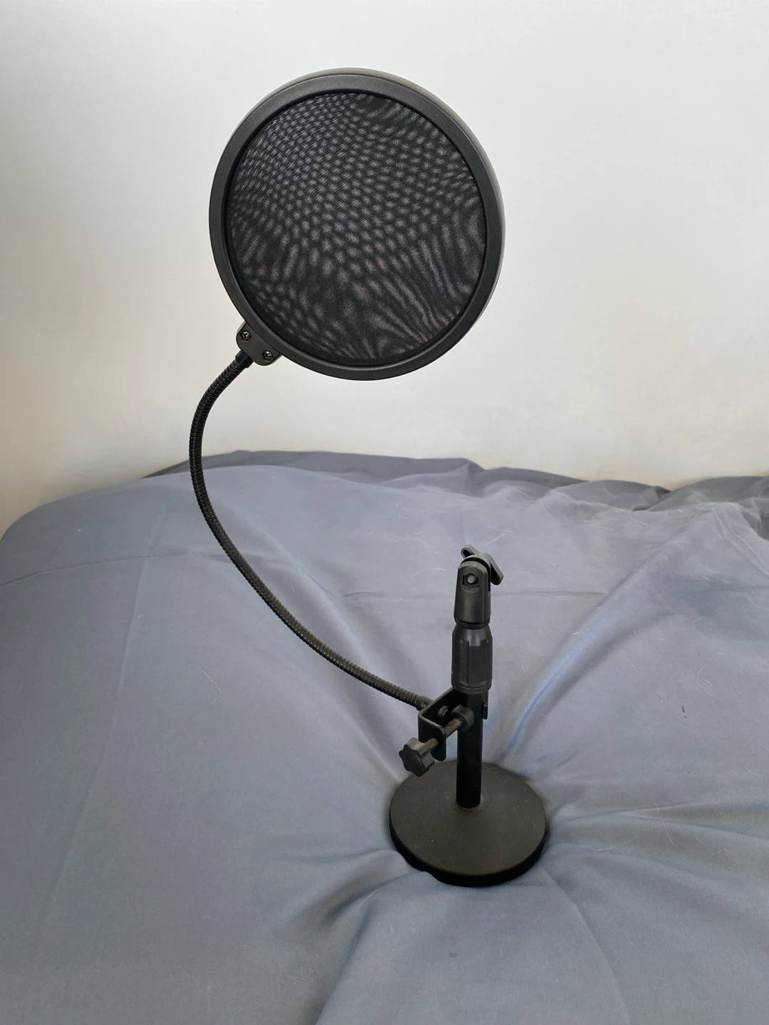 Desktop Microphone Pop Filter with Stand