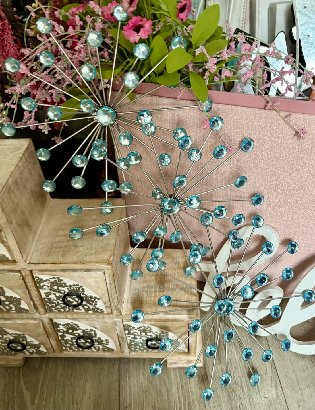 THREE PRETTY BLUE STARBURST WALL DECOR