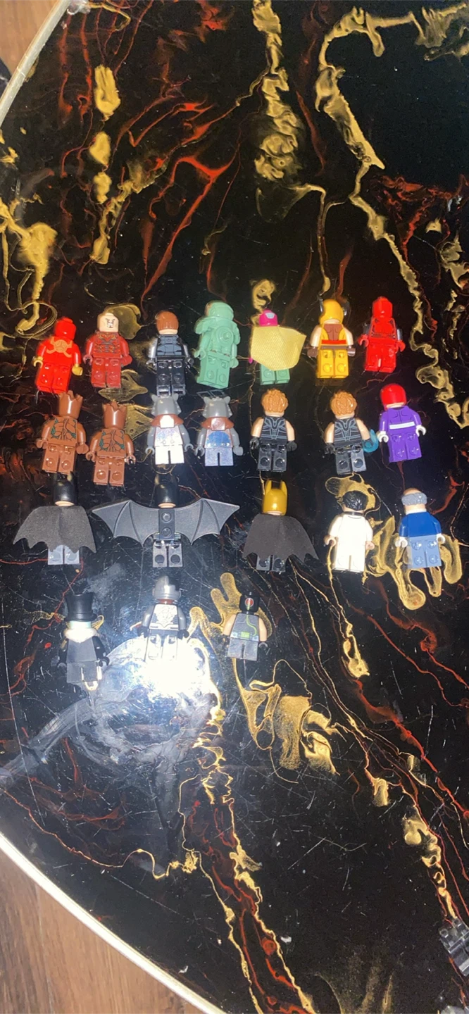Assorted LEGO Minifigures Collection - photo 4