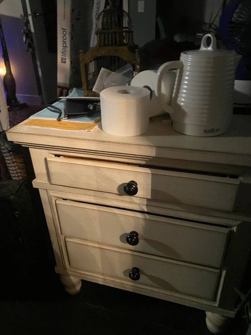 Salton White side table