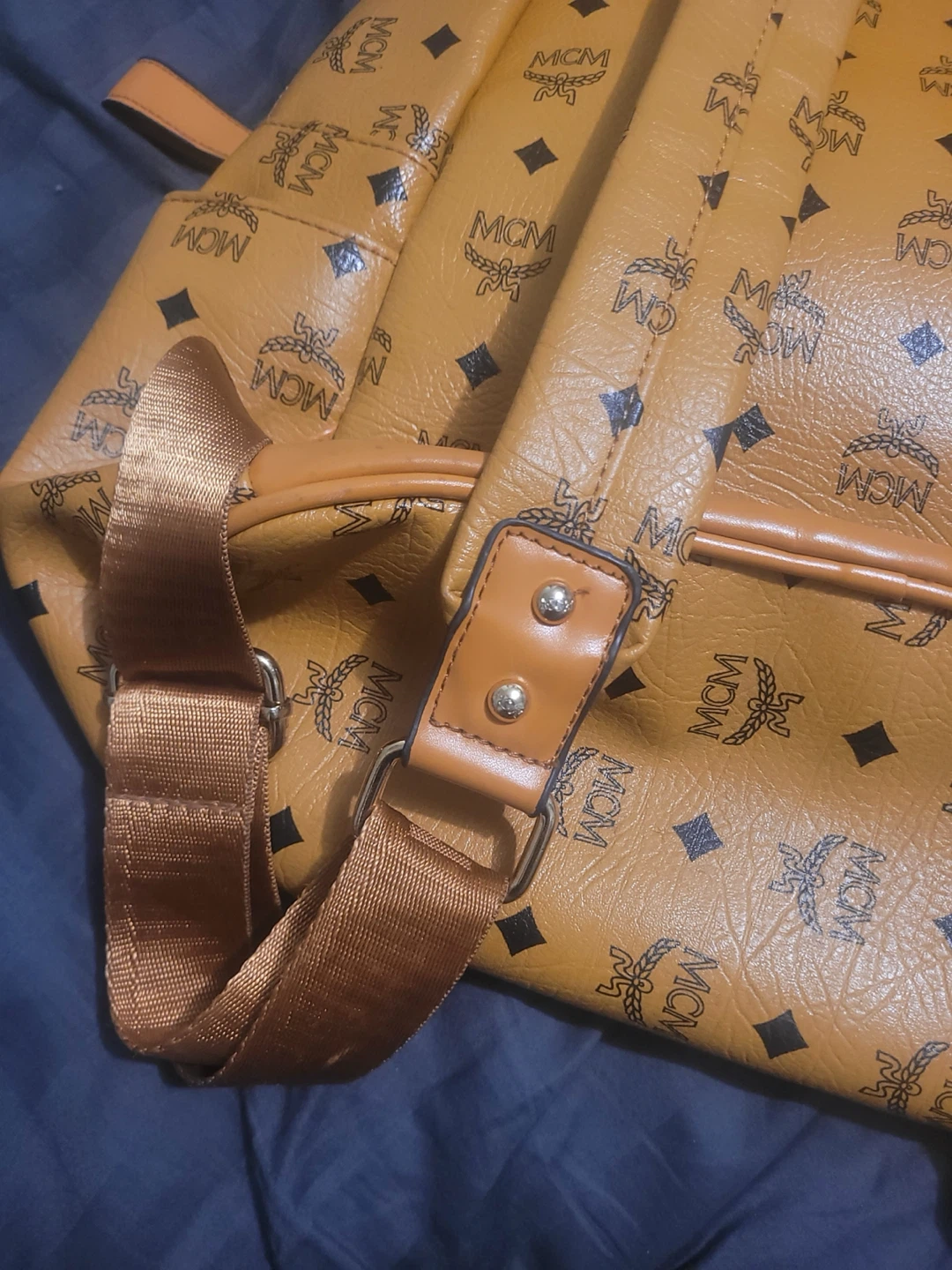 Mcm leather backpack - photo 3