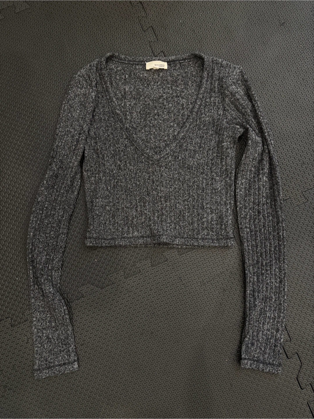 Wilfred Free Ribbed Cropped Long Sleeve Top