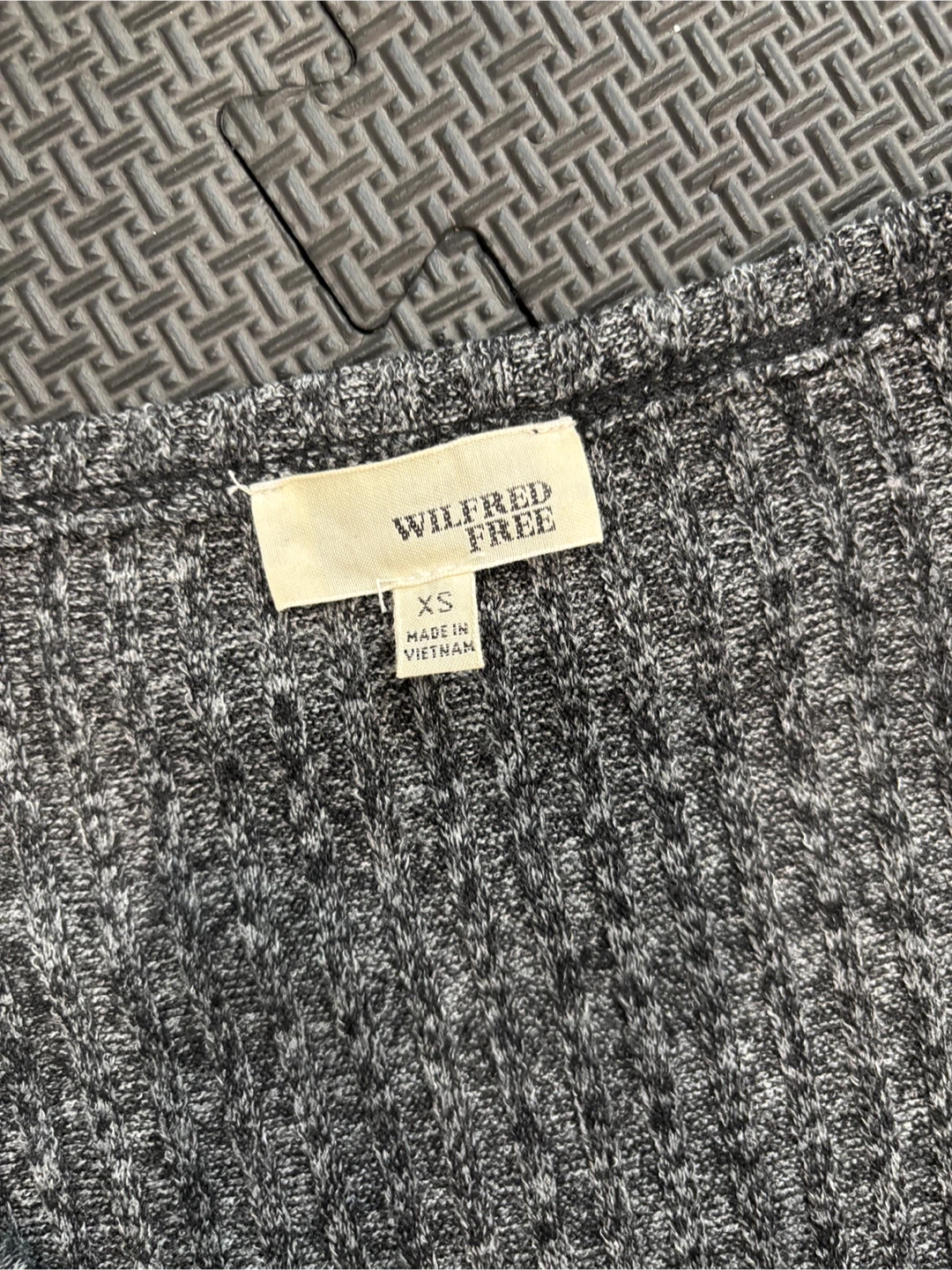 Wilfred Free Ribbed Cropped Long Sleeve Top - photo 2