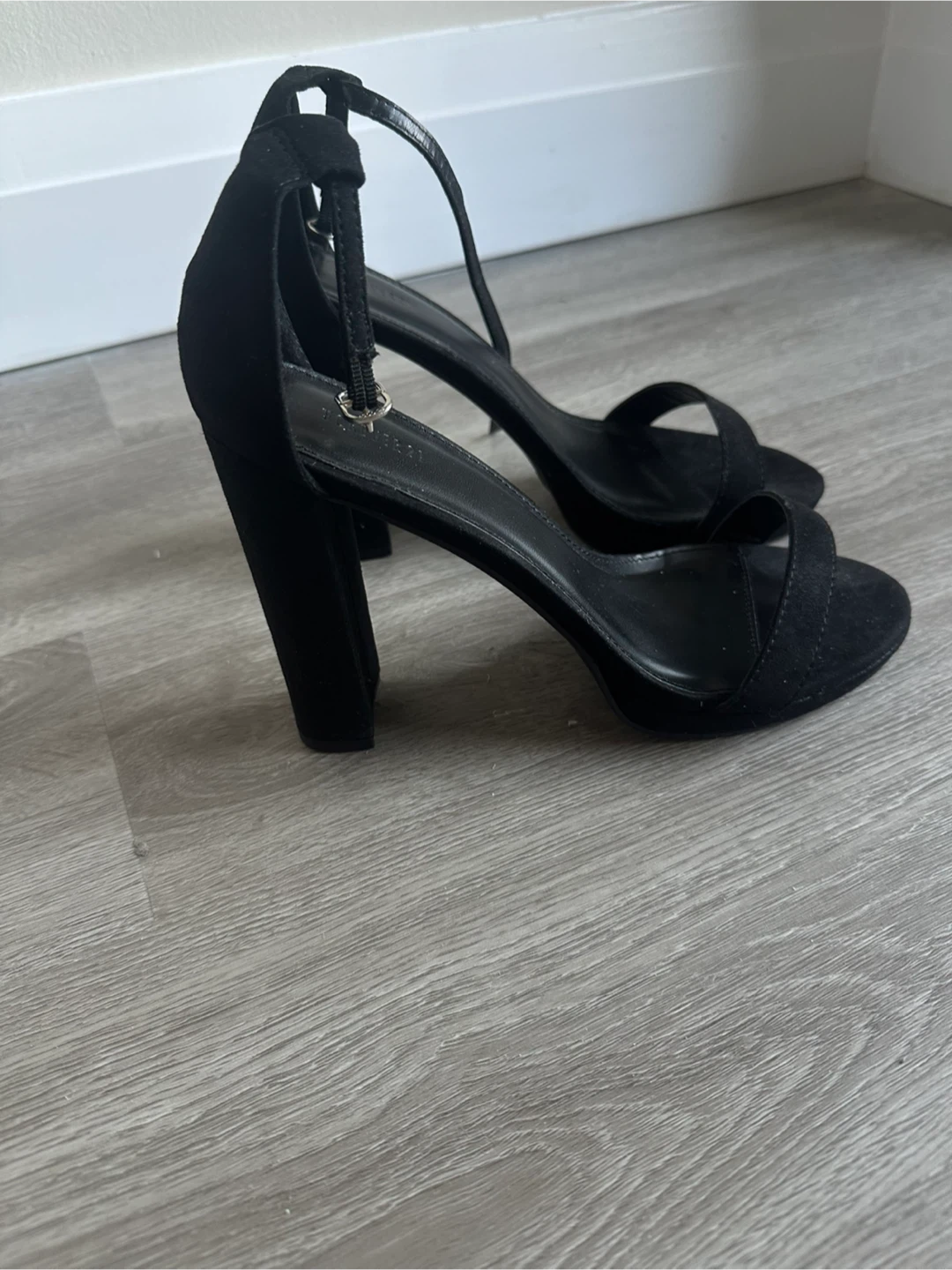 Forever 21 Black Block Heel Sandals