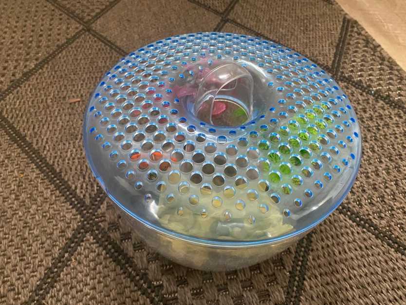 Round Plastic Pet Habitat - photo 3
