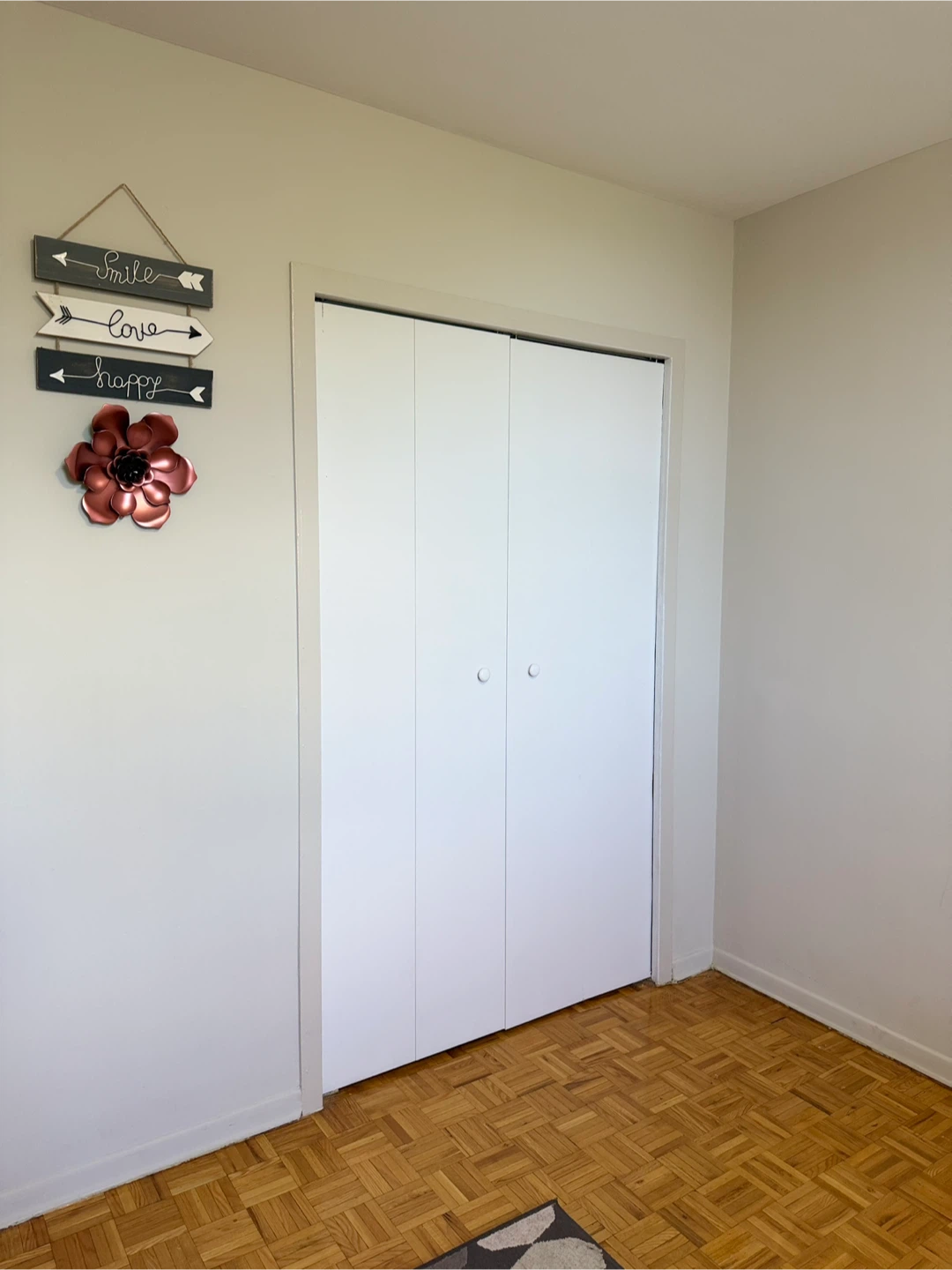 Private furnished bedroom available for rent - photo 4