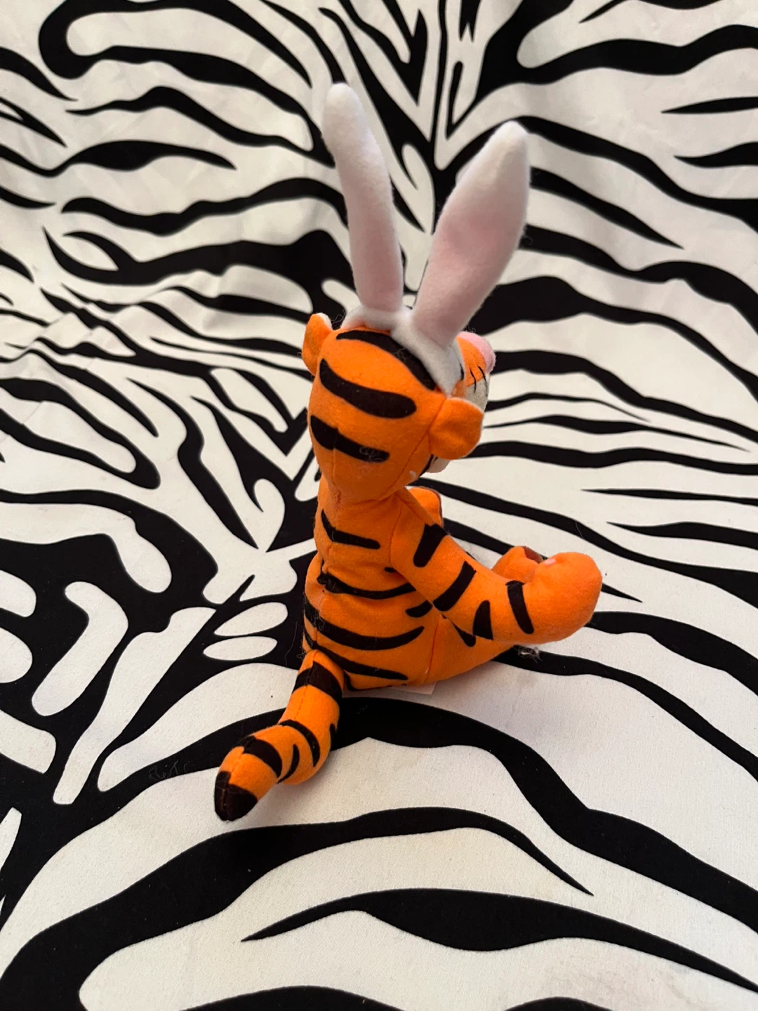 🧡 Vintage 1998 Disney Tigger Easter plush toy 🧡 - photo 4
