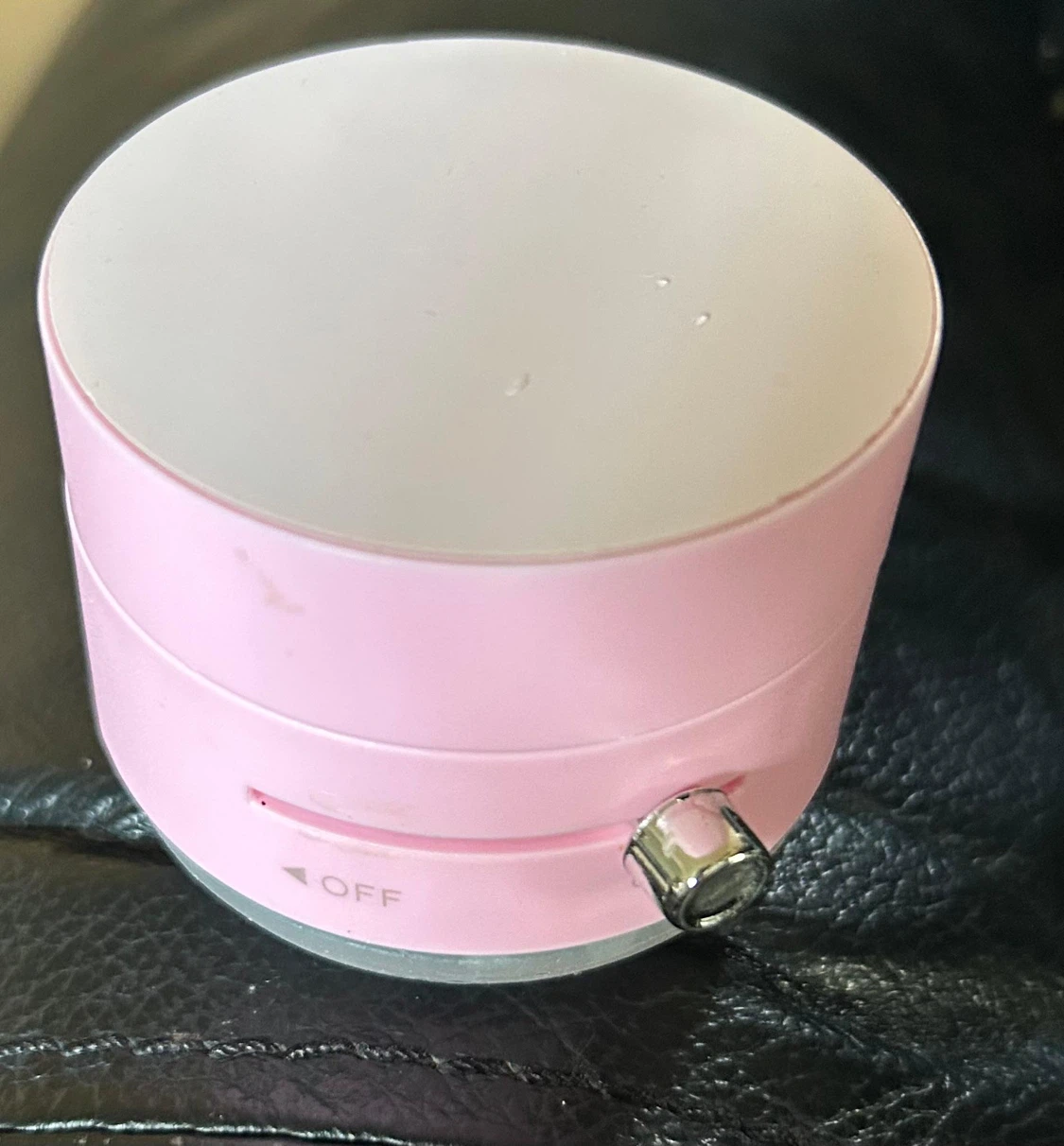 Pink vacuum suction phone holder - photo 3