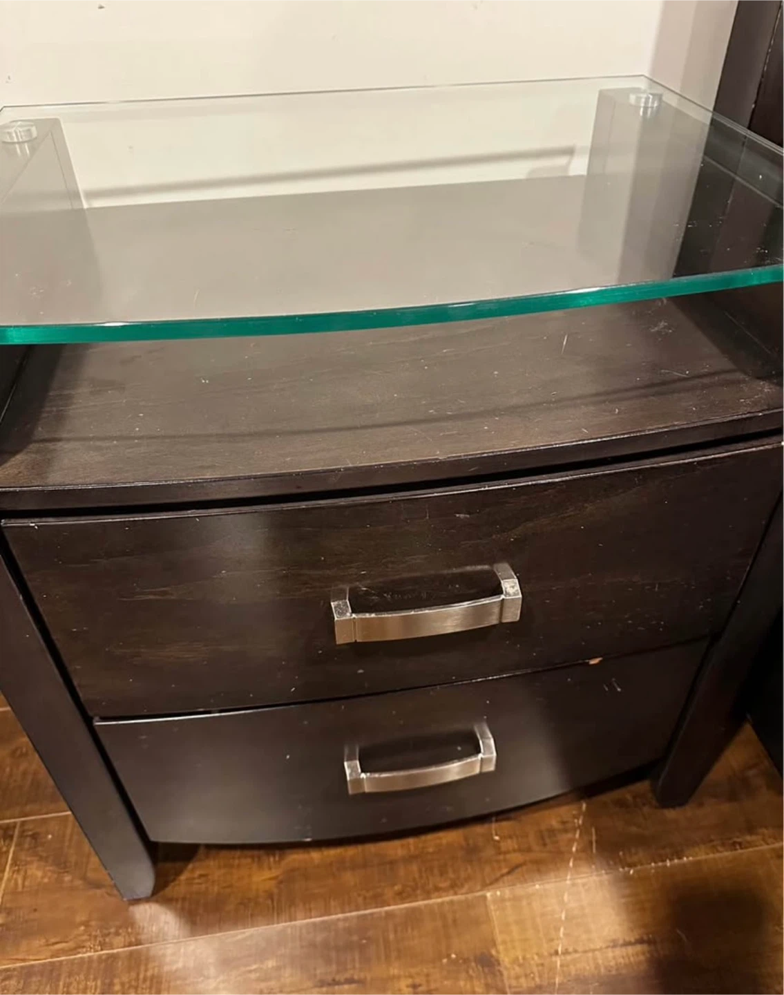MOVING SALE‼️Leon’s Cinema Queen Storage Bedroom Set – 3 Pieces - photo 4