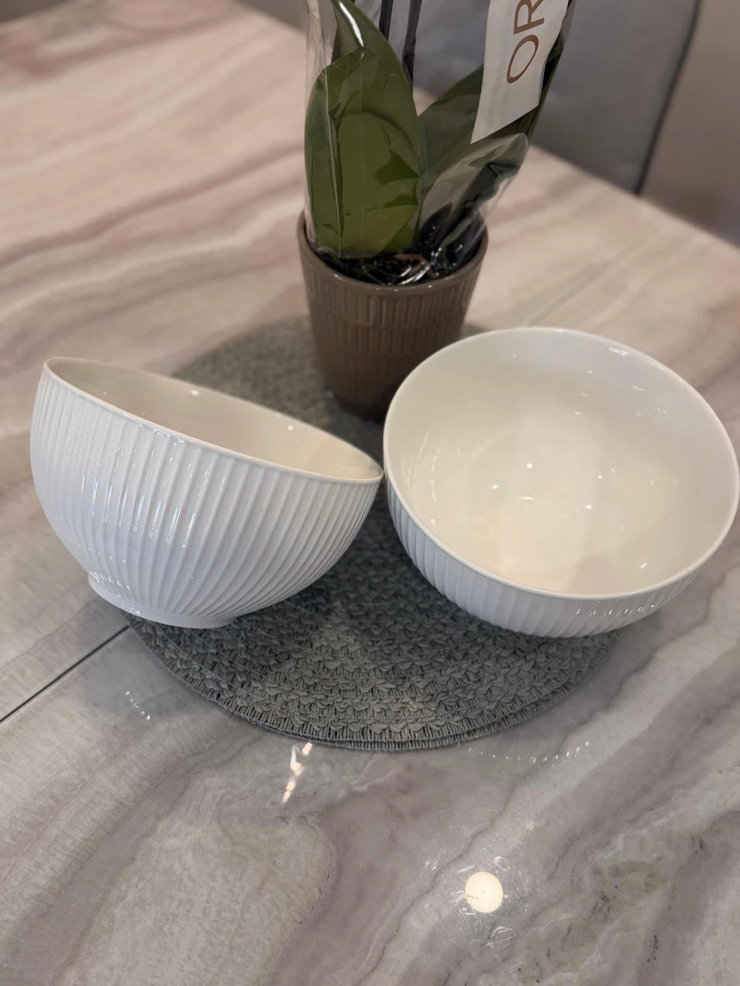 Set of 2 Maison Orbite White Ribbed Bowls - photo 3