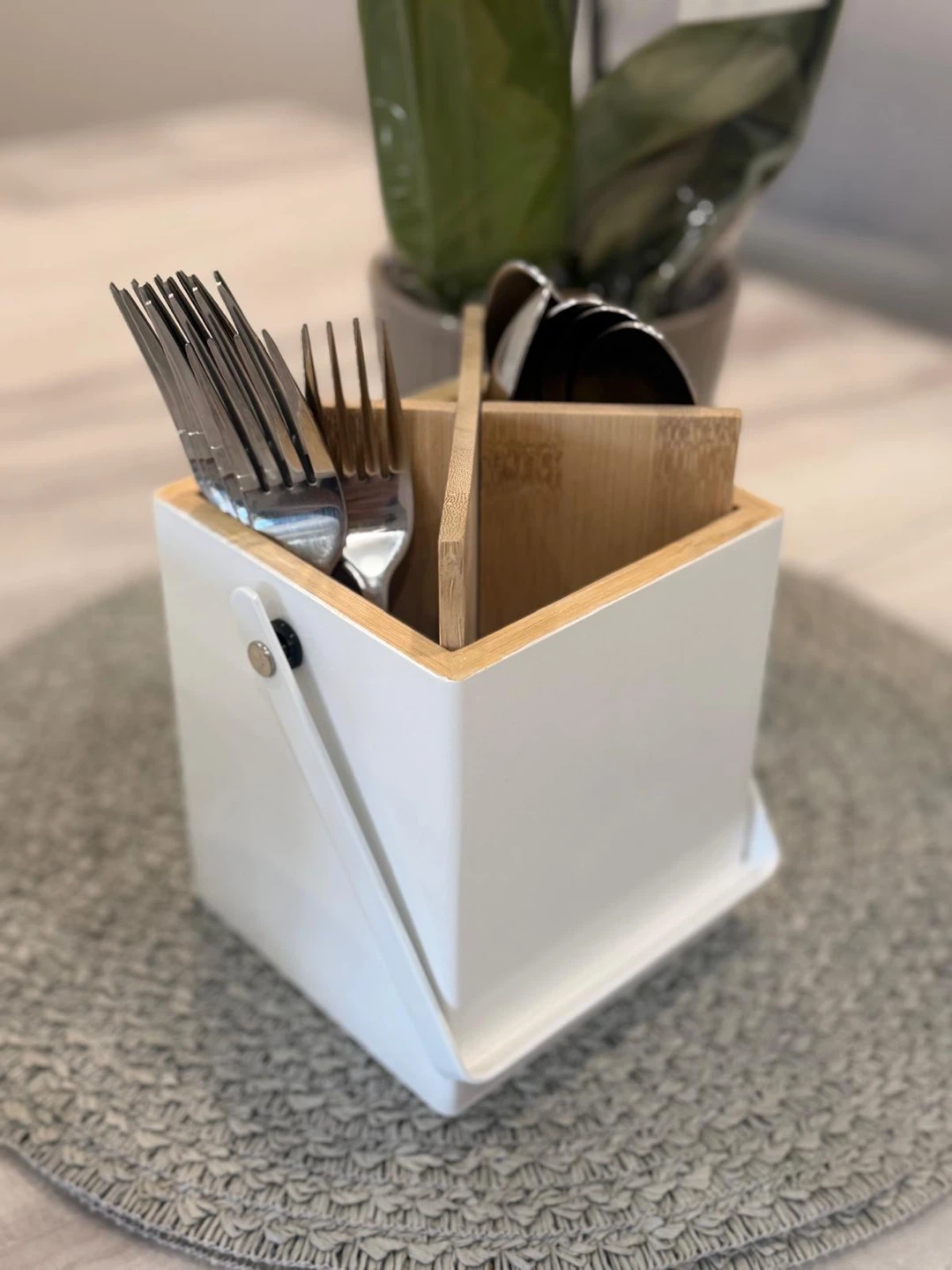 White and Bamboo Cutlery Caddy - photo 4
