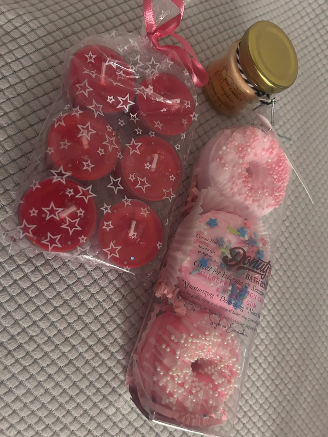 Donut Bath Bombs (3 for $25) - photo 4