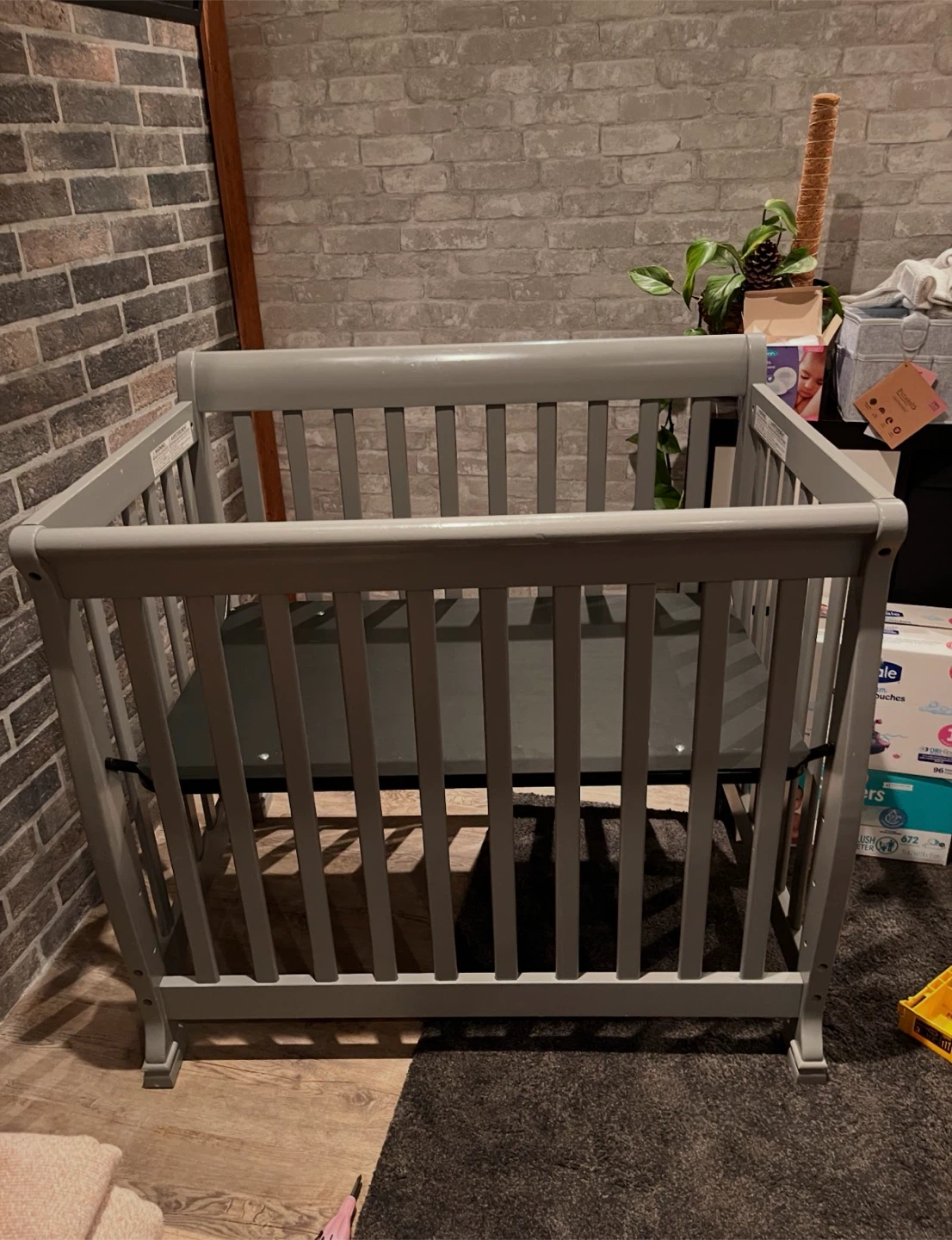 Mini Crib with twin converter kit
