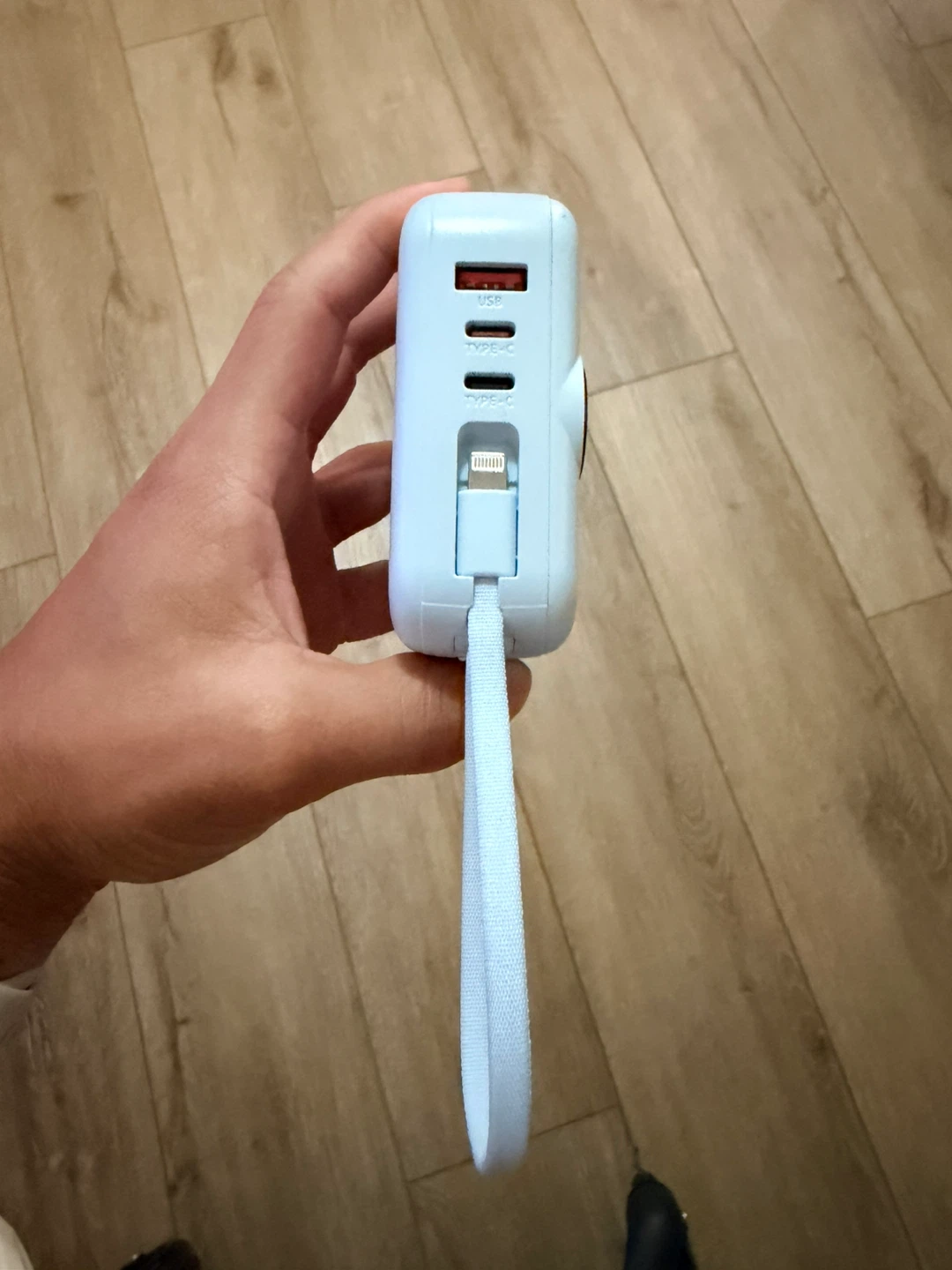 Fast Charging Power Bank - photo 2