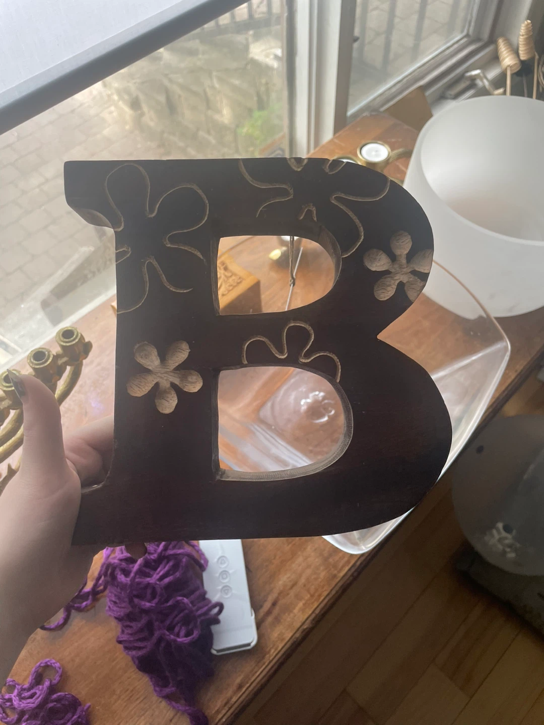 India & Ende Wooden Letter B