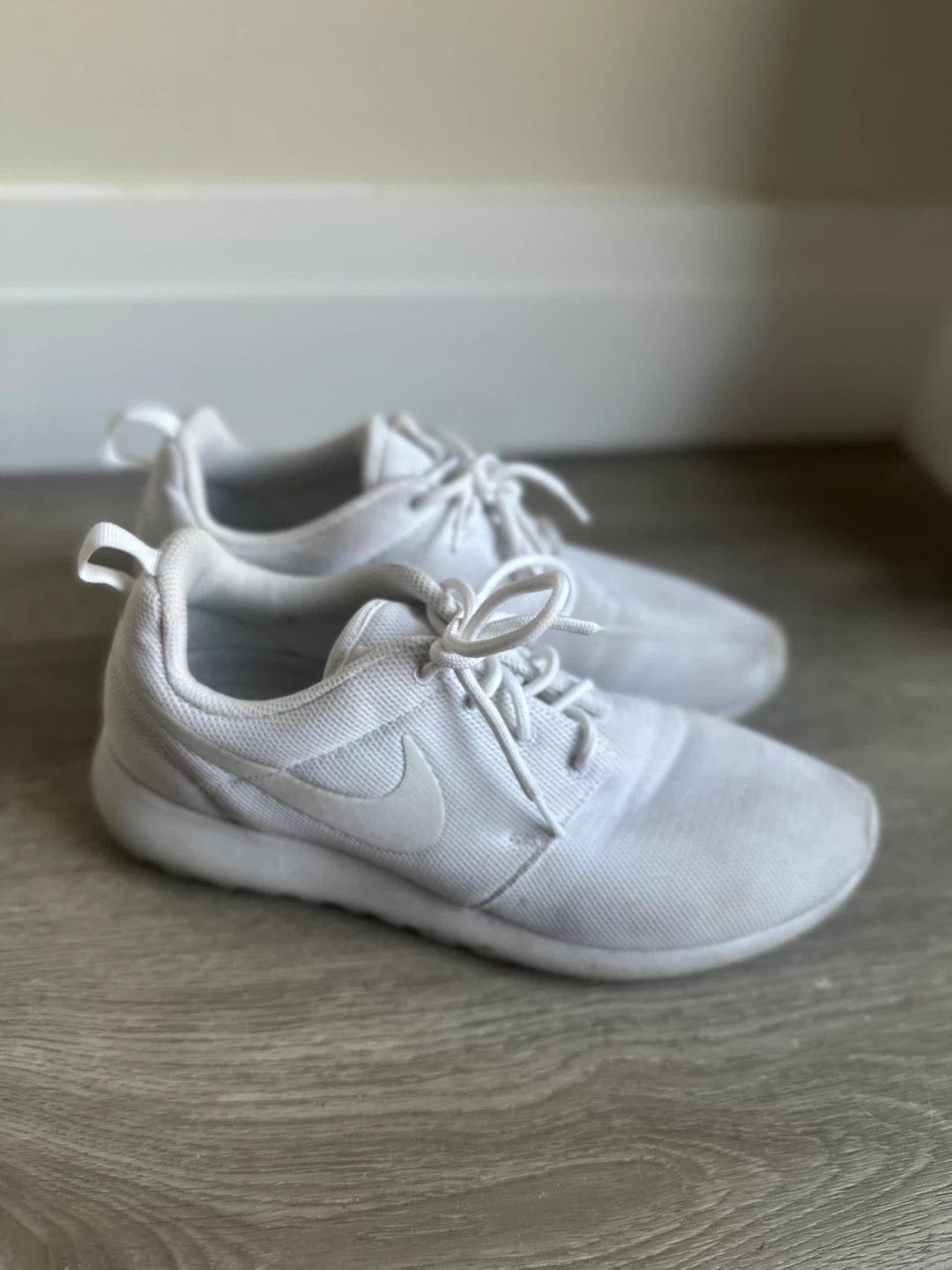 Nike Roshe Run All White