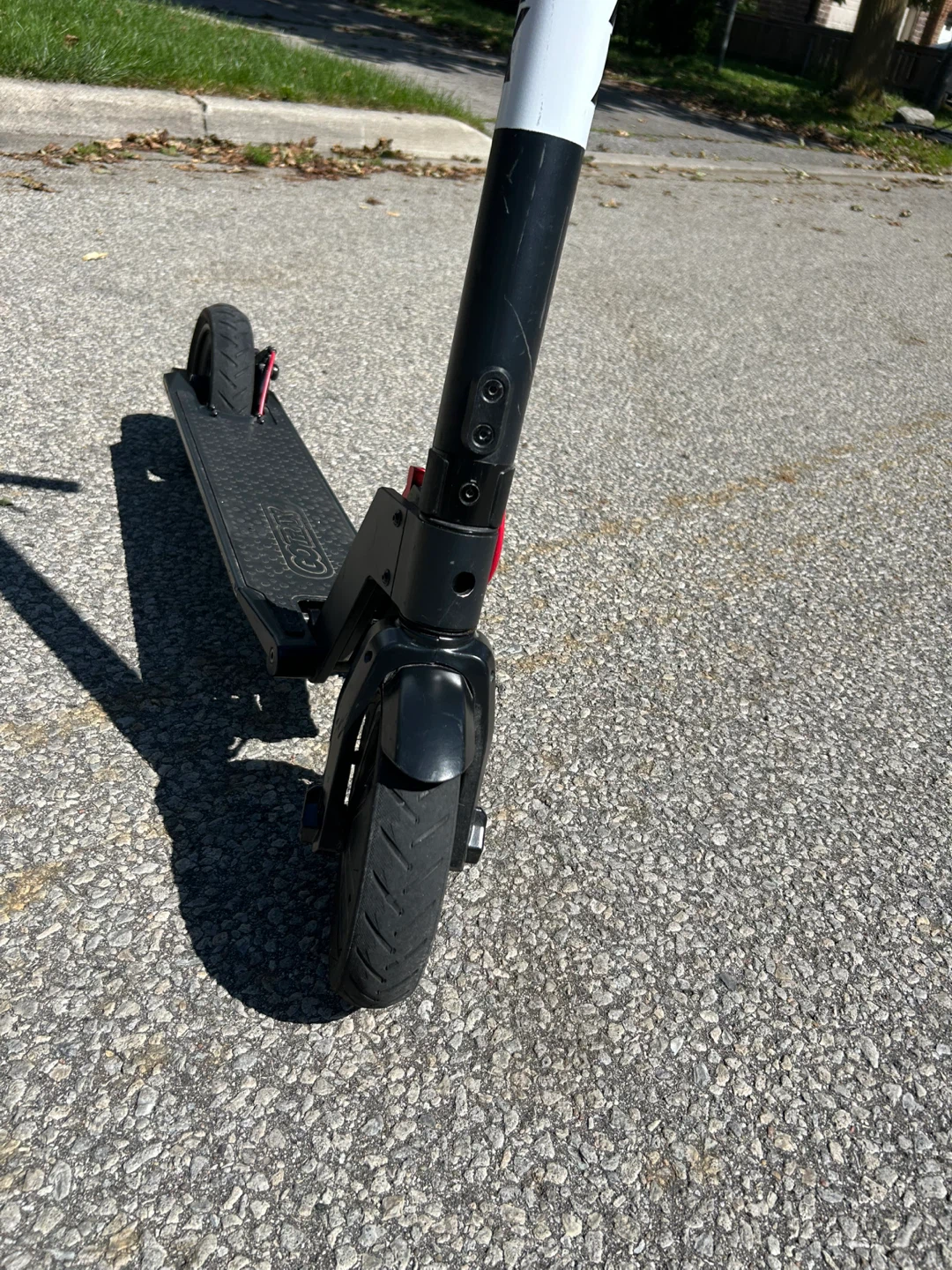 GoTrax GXL V2 Electric Scooter – Serviced & Ready to Ride - photo 3