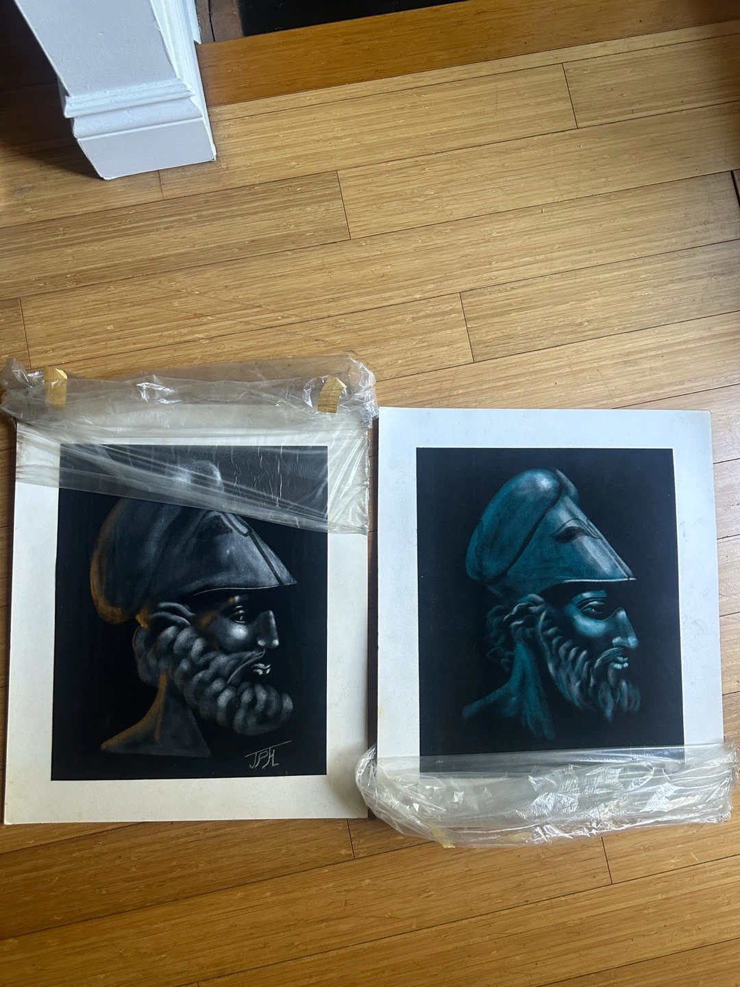 ORIGINAL VINTAGE MCM GREEK PERICLES PORTRAIT VELVET PAINTINGS