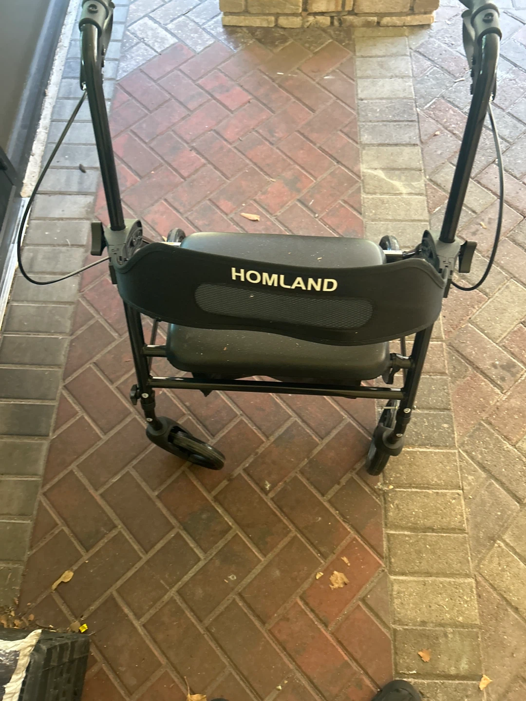 Homland Walker with Seat