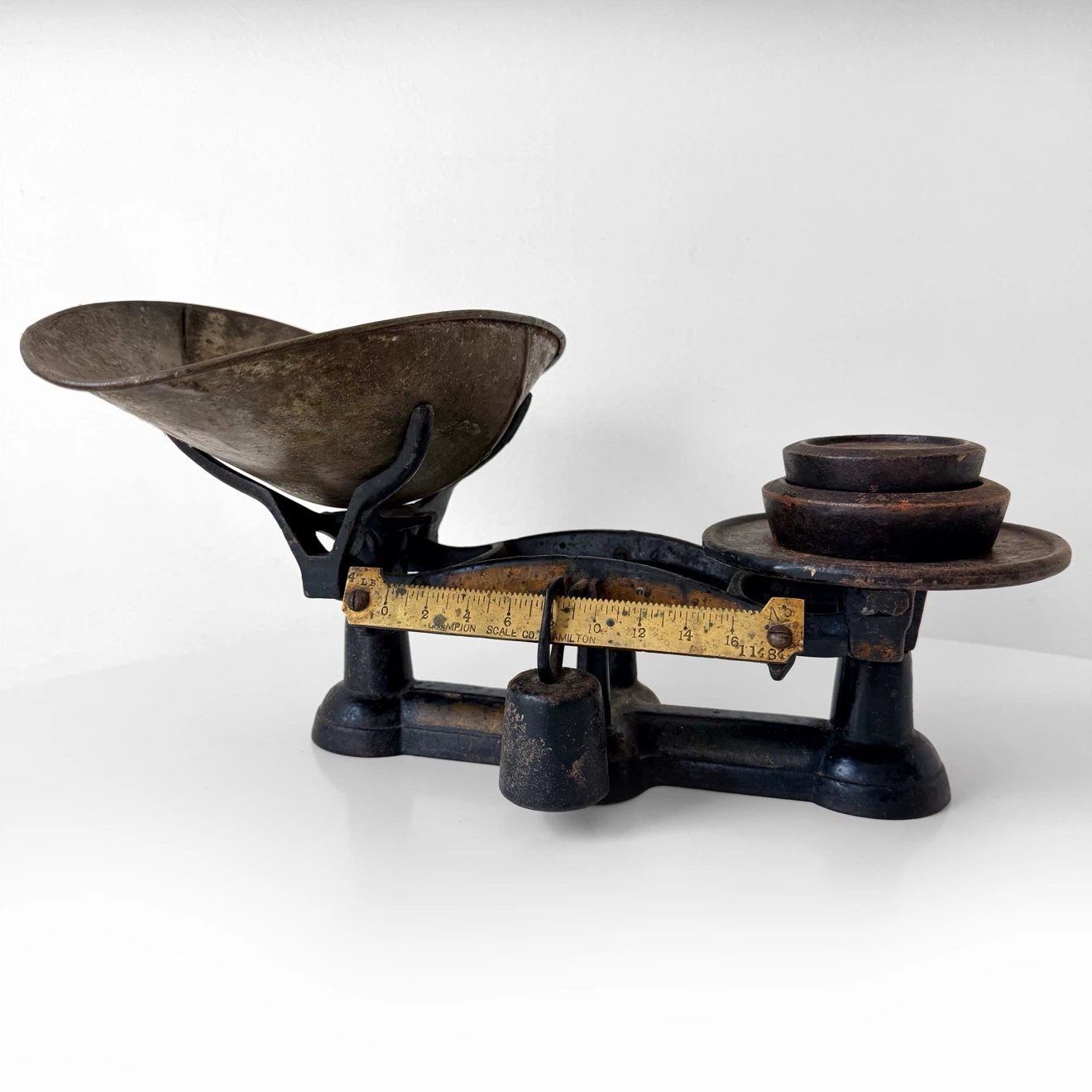 Antique Countertop Mercantile Balance Scale - photo 2