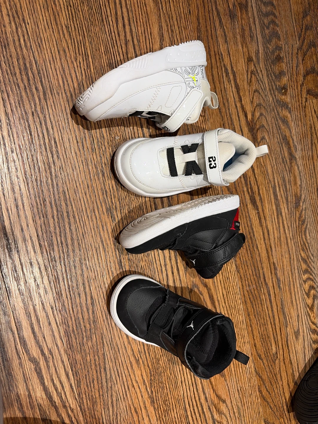 Boys size 9 shoes