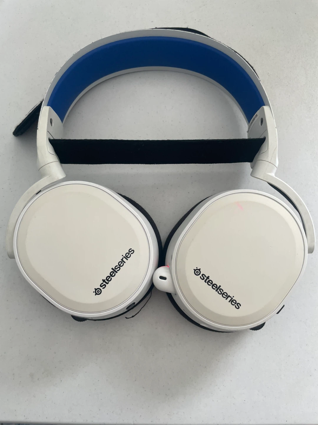 SteelSeries Wireless Gaming Headset White