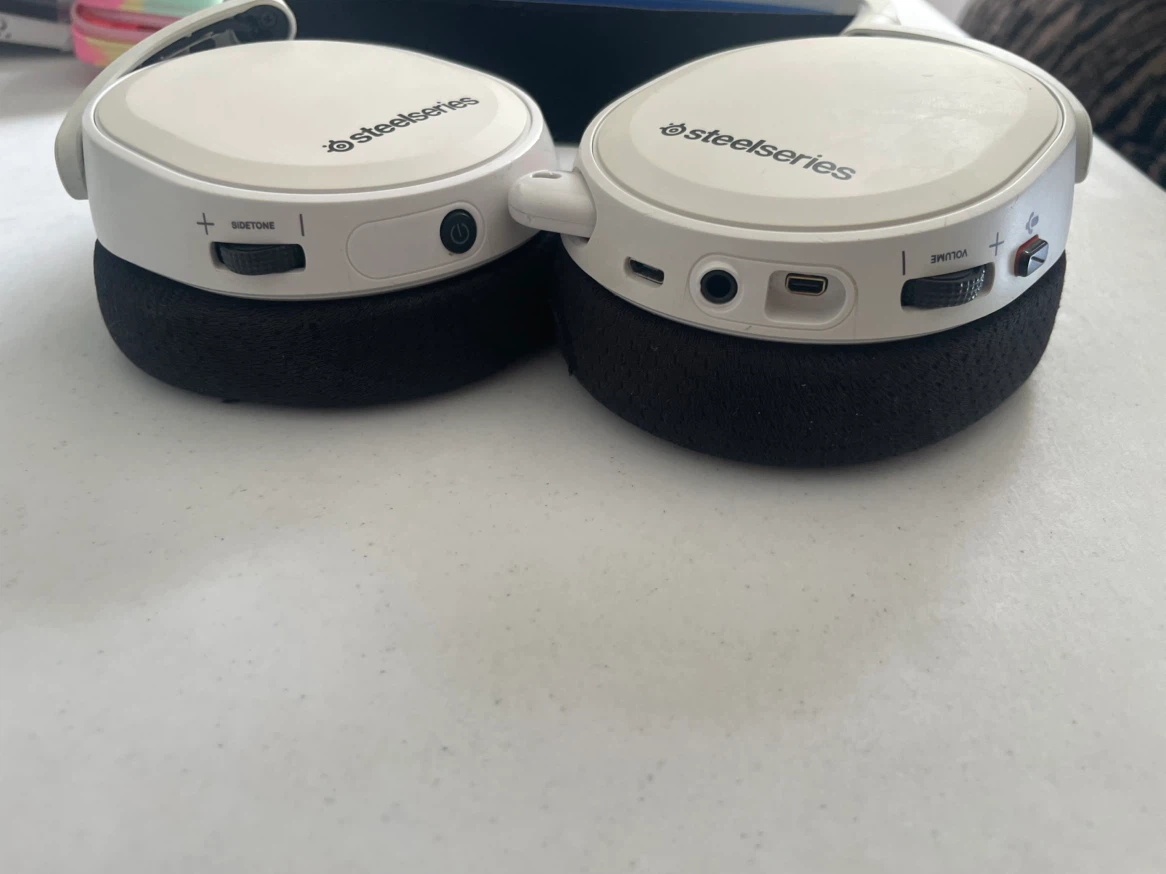 SteelSeries Wireless Gaming Headset White - photo 3