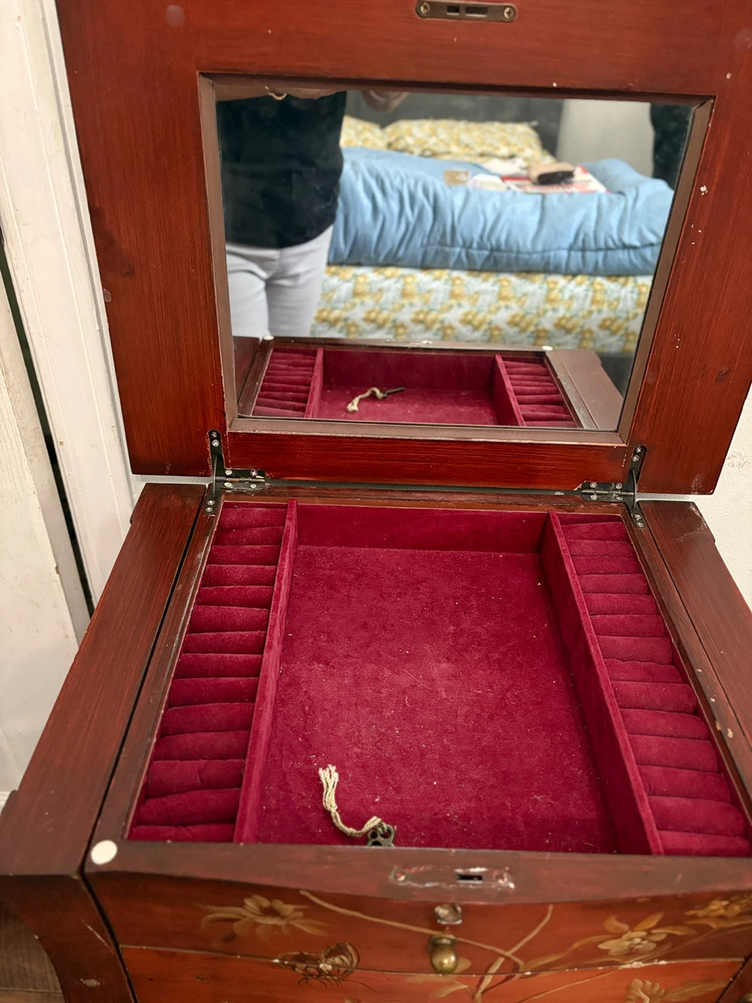 Wooden Jewellery Armoire with Mirror - photo 3
