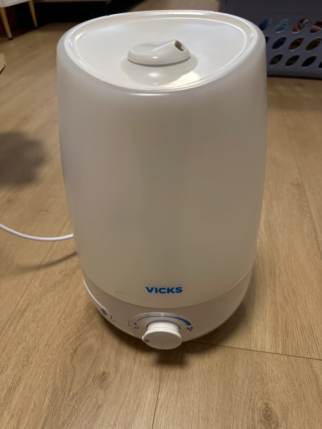 Vicks Humidifier – Good Condition - photo 2