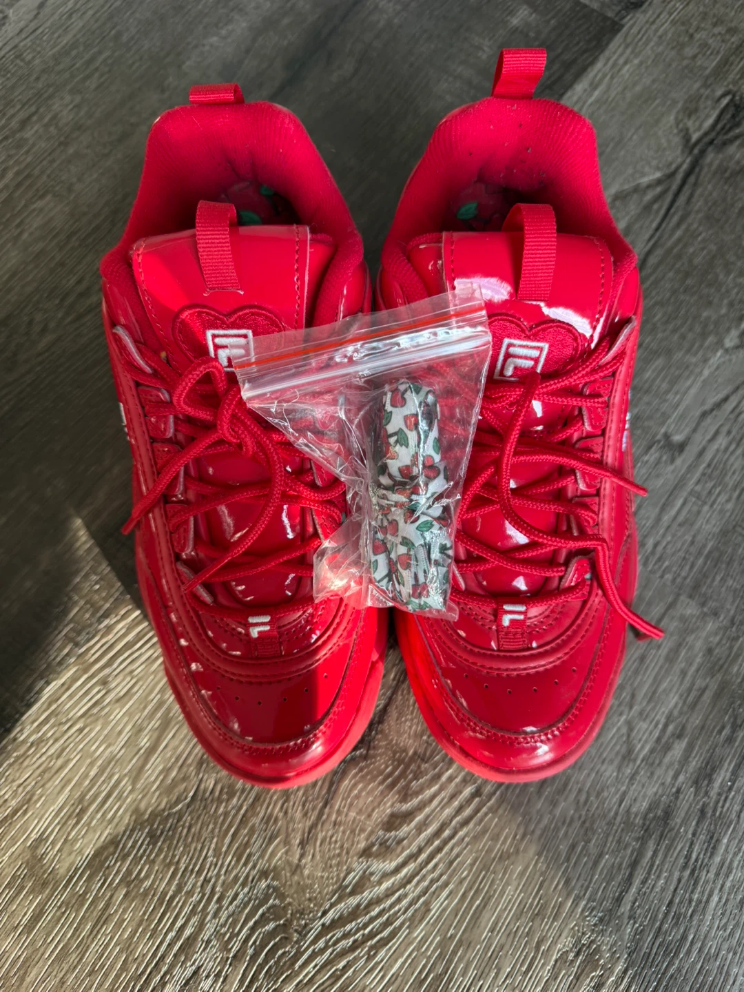 FILA Disruptor II Heart Limited Edition – Women’s Size 8