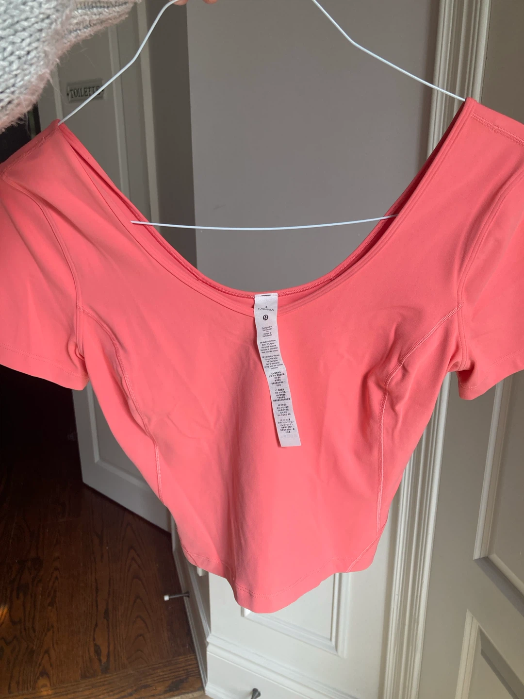 Lululemon top