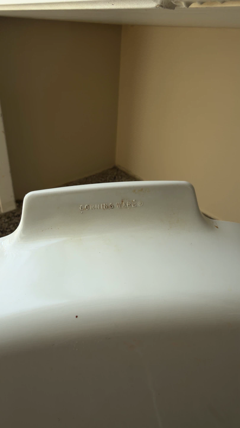 CorningWare Floral Casserole Dish with Lid - photo 4