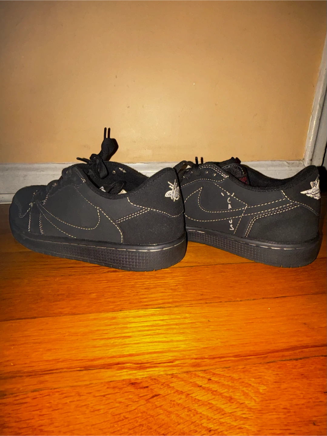 Travis Scott x Air Jordan 1 Low Black Phantom - photo 3