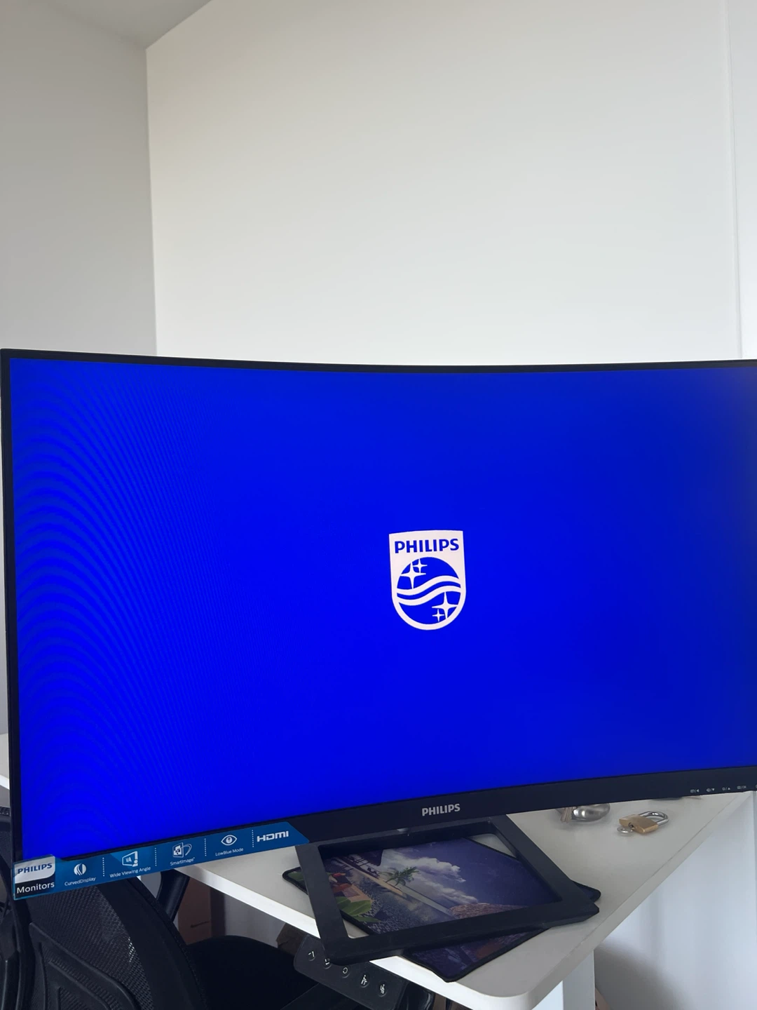 Philips 31” Curved Screen - photo 3