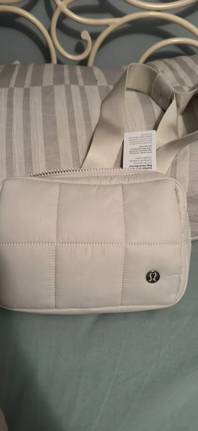 Lululemon belt bag 2L white opal hand warmer tags on