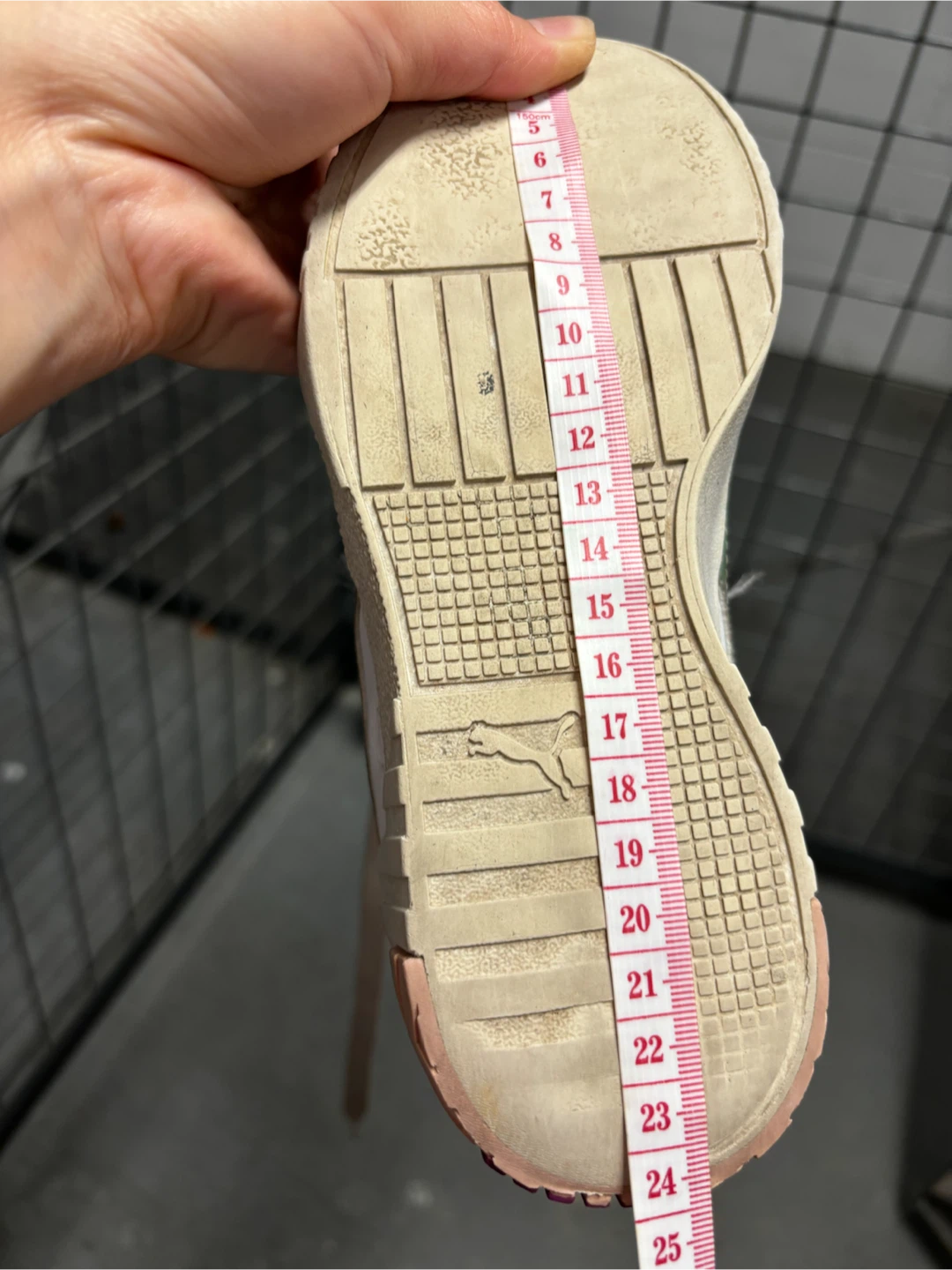 Puma white sneakers - photo 5