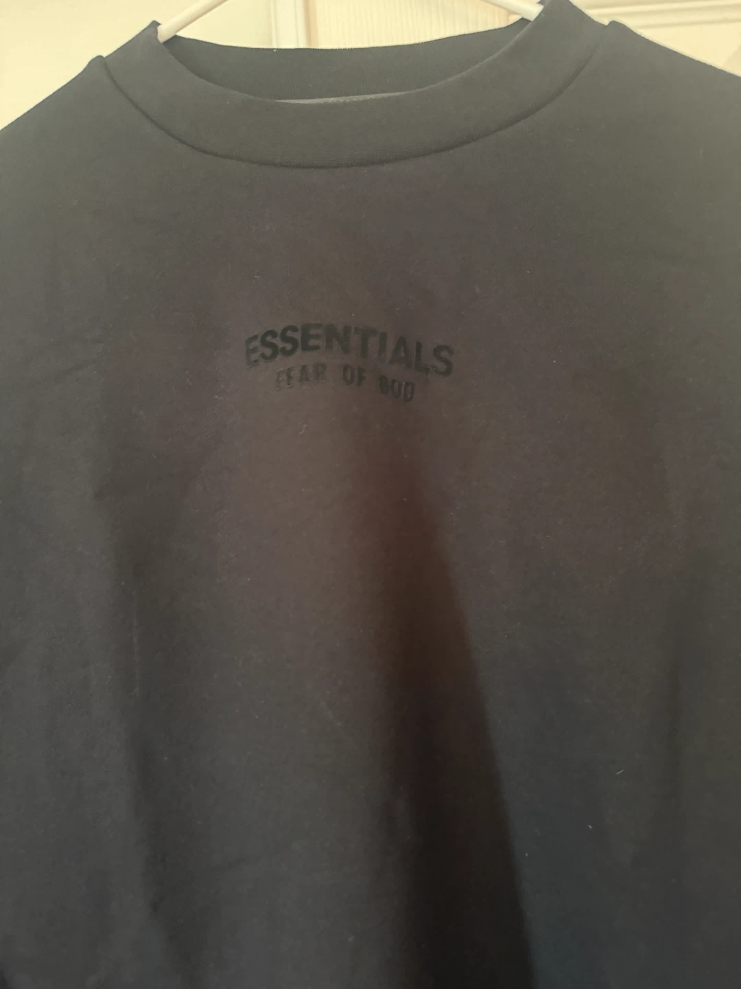 MENS Essentials Black Crewneck Sweatshirt LARGE - photo 3