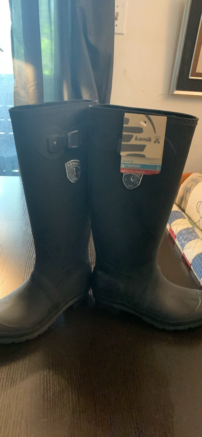 Kamik Black Rain Boots