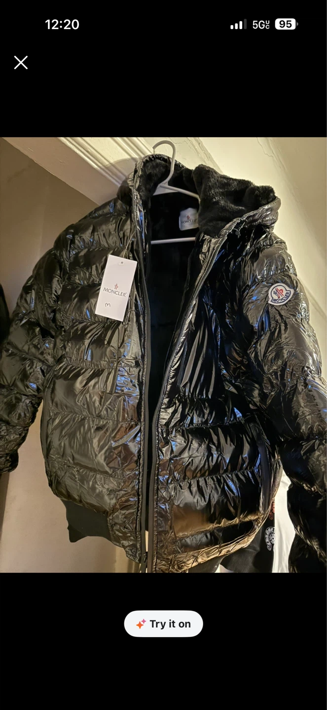 Moncler Puffer Jacket Black