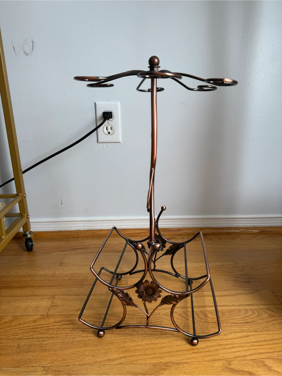 Wine Glass and Bottle Stand