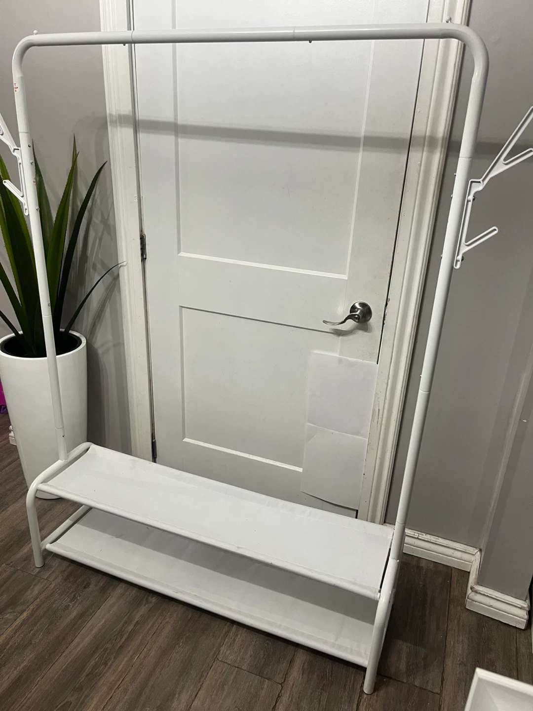 Night stand,clothes rack, mirror $20 each - photo 5